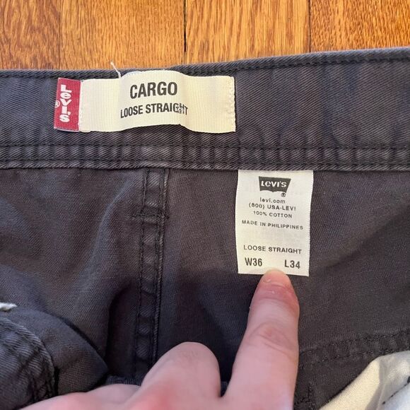 Y2K Levi Cargo pants - Picture 2 of 5